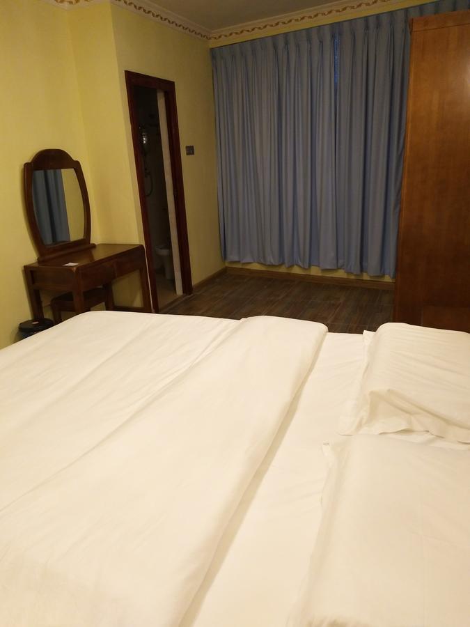 Uncle Ho Motel Papar エクステリア 写真